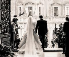 L'uscita dalla chiesa