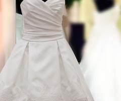 Vestito da sposa senza spalline