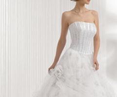 Vestito da sposa senza spalline