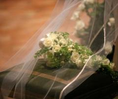 Bouquet a fascio per la sposa
