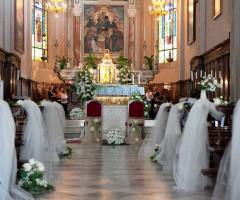 Addobbo banchi con tulle - Fioreria il Pensiero