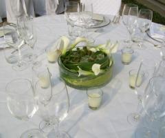 Fiori per i tavoli al ricevimento di matrimonio