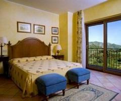 Camera da letto per prima notte di nozze presso l'agriturismo Il Borgo