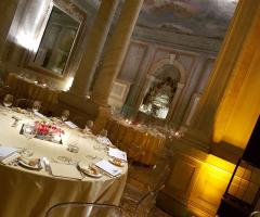 M.N.P. Group di Bonato David - Dettagli dell'illuminazione della sala