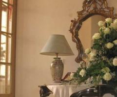 Fiori bianchi per la casa della sposa