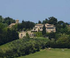 Villa Cattani Stuart da lontano