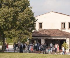 Ricevimento di nozze all'aperto