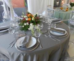 Matrimonio sui toni del grigio allestito da Lucaroni Catering
