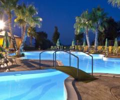 Hotel Ermocolle - Location con piscina