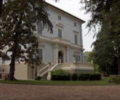 la villa vista dal parco