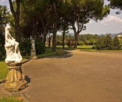 particolare del cortile