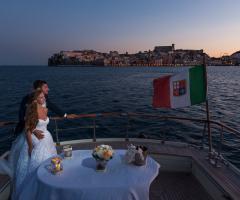 Ristorante Bravo Charlie - Gli sposi in barca