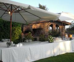 Ricevimento di nozze all'aperto