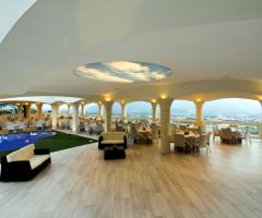 Ambiente chic e vista panoramica