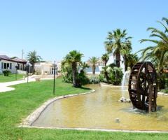 Casale Santa Lucia - Laghetto della location di nozze