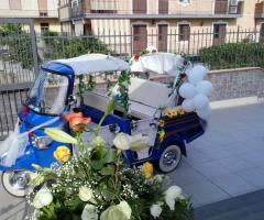 Ape calessino per l'arrivo della sposa