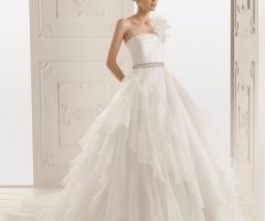 AAA Sposa Cercasi - Gli Abiti da sposa su misura a Massa Carrara