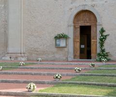 Allestimento ingresso chiesa