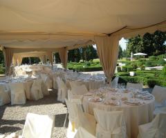 Pranzo all'aperto a Villa Subaglio