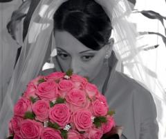 La sposa con il suo bouquet - Digital click