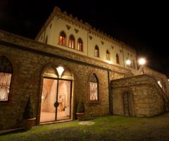 Entrata della tenuta per il matrimonio