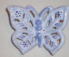 Farfalla intagliata della Bottega della Ceramica