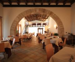 La sala ricevimenti del Calajò Resort Agriturismo