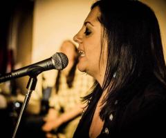 Deb & Tomas - La live music