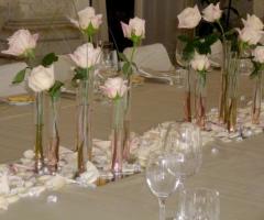 Centrotavola floreali per il ricevimento di matrimonio