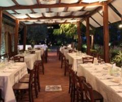 Ampia sala per ricevimento di matrimonio presso l'agriturismo Il Sole e il Sale