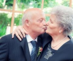 Il bacio dei nonni - Giacomo Attili Fotografo