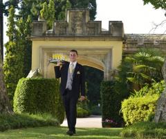 Servizio all'esterno negli spazi del Castello