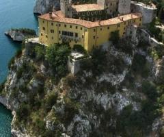 vista a picco sul mare