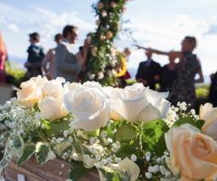 MaxLisi photographer - Gli addobbi floreali della festa di nozze