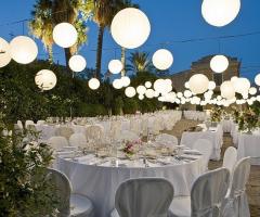 Dettagli luminosi per il ricevimento di matrimoni a Villa Esperia