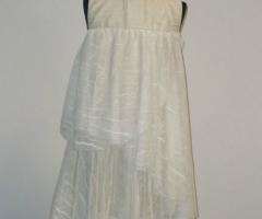 Abito originale e dal tessuto pregiato per damigelle d'onore