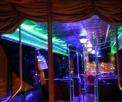 Allestimento per un evento a bordo del limobus