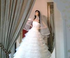 Nivera le spose - Gli abiti per la sposa a Roma