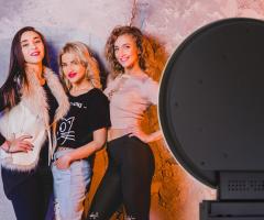 Selfie Boost - Noleggio Photobooth - Servizi fotografici originali per il matrimonio a Lecco