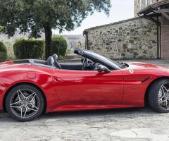 Tuscany Luxury Car Hire - Ferrari California T