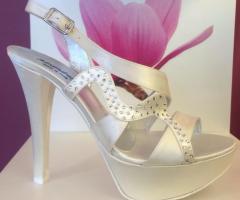 Sandalo con Swarovsky tacco 13 - € 110