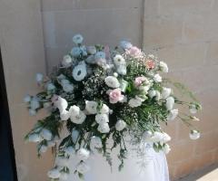 Miraglia Fiori - Addobbo floreale con liaianthus e rose sweet avalanche