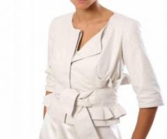 Abito da sposa con giacca lavorata a mano