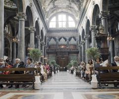 La navata durante la celebrazione