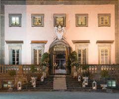 Entrata principale della location di nozze