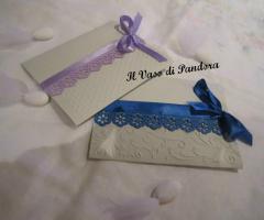 Partecipazione grigio perla  con nastro blu o lilla,semplici ma eleganti - Il Vaso di Pandora