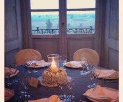 Un matrimonio elegante e invernale dominato dal grigio e dal pizzo - Le Mille e una Nozze