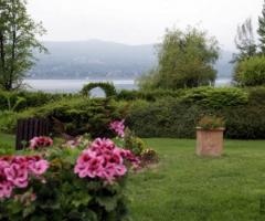 Giardino per il ricevimento di matrimonio a Monvalle (Varese)