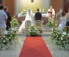 Lo Zefiro - Gli addobbi floreali in  chiesa