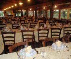 Sala allestita per il ricevimento di matrimonio